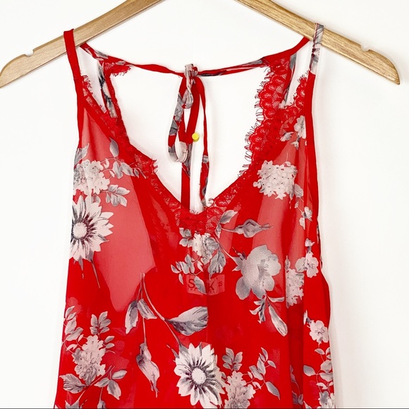 NWT LF Seek The Label Red Floral Lace Trim Tank Top - Picture 2 of 9